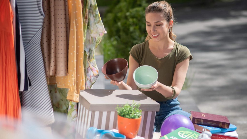 Vender Artículos Usados: Convierte Hallazgos Vintage en Beneficios Sostenibles Negocio de Reventa desde Casa: Lucrar en el Mercado de Segunda Mano