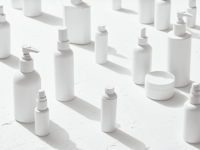 Revoluciona Tu Línea de Belleza: Esenciales de Cosméticos y Cuidado de la Piel de Marca Blanca Destácate en Belleza: Lanza Tus Propios Cosméticos y Cuidado de la Piel de Marca Blanca
